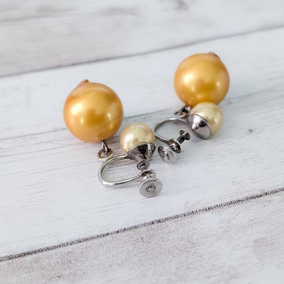 Vintage Screw Back Earrings Golden Tones Ball Dangle Retro Stylish - Picture 4 of 5